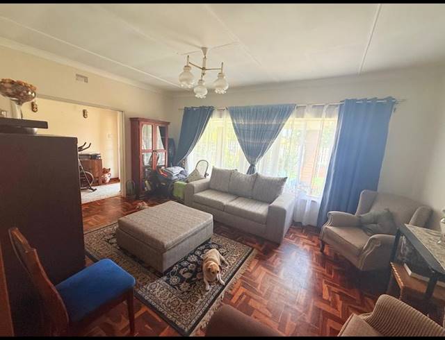 3 BEDROOM HOUSE FOR SALE IN VANDERBIJLPARK CE 2